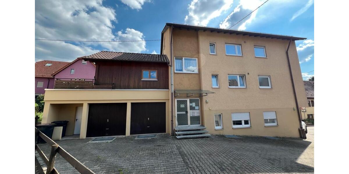 Etagenwohnung Eningen unter Achalm - 3 Zimmer, 74 m&sup2;, 1.285&euro; | Angebot:26041296