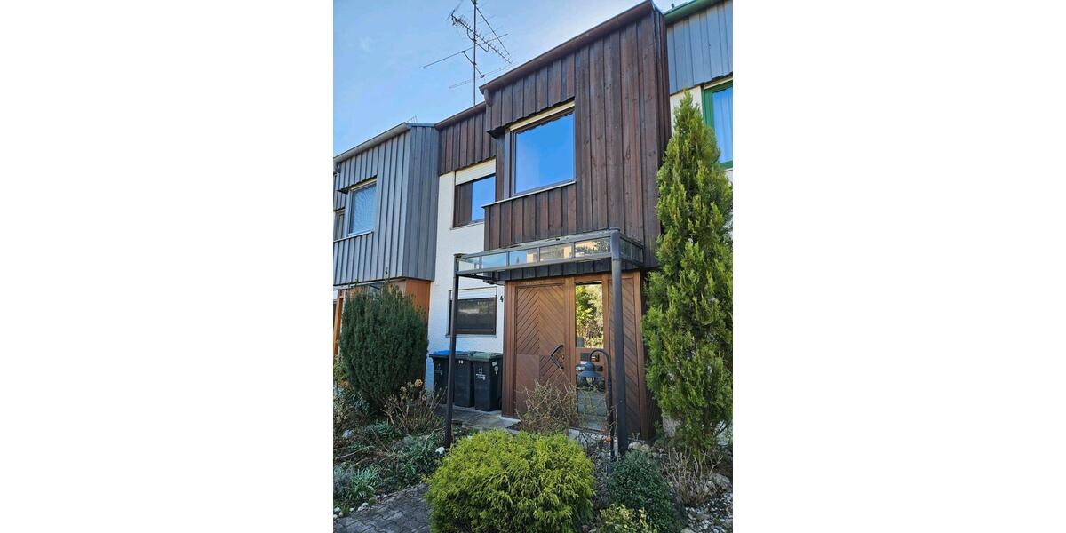 Reihenhaus Herrenberg - 5 Zimmer, 140 m&sup2;, 480.000&euro; | Angebot:25838537