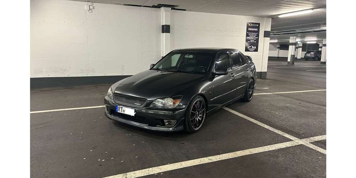 Lexus IS 200 172.800 km 11.500 &euro; Pfullingen 72793