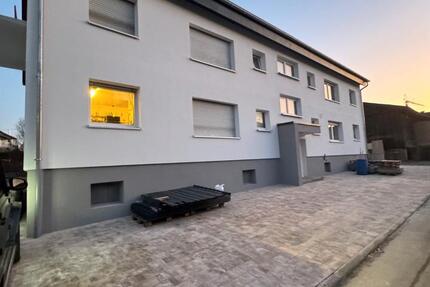 Wohnung Nürtingen - 3.5 Zimmer, 105 m&sup2;, 1.200&euro; | Angebot:27578464