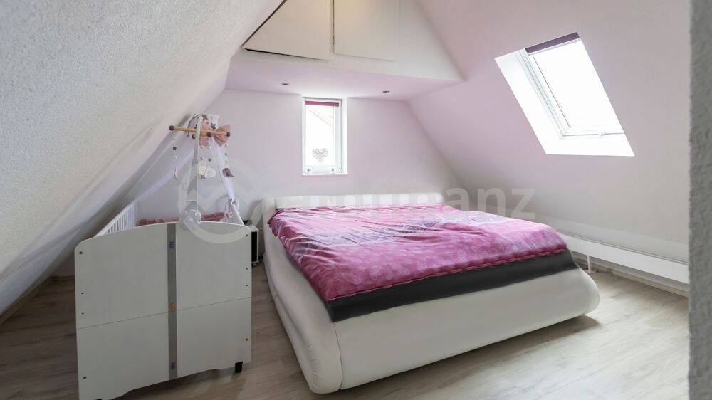 Mehrfamilienhaus, Wohnhaus Münsingen / Buttenhausen Buttenhausen - 8 Zimmer, 296 m&sup2;, 298.000&euro; | Angebot:25743276