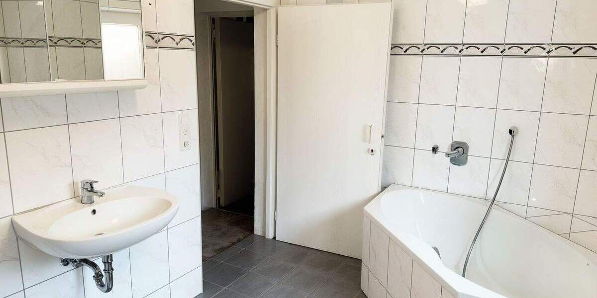 Einfamilienhaus Bitz - 5 Zimmer, 106 m&sup2;, 217.000&euro; | Angebot:25820819