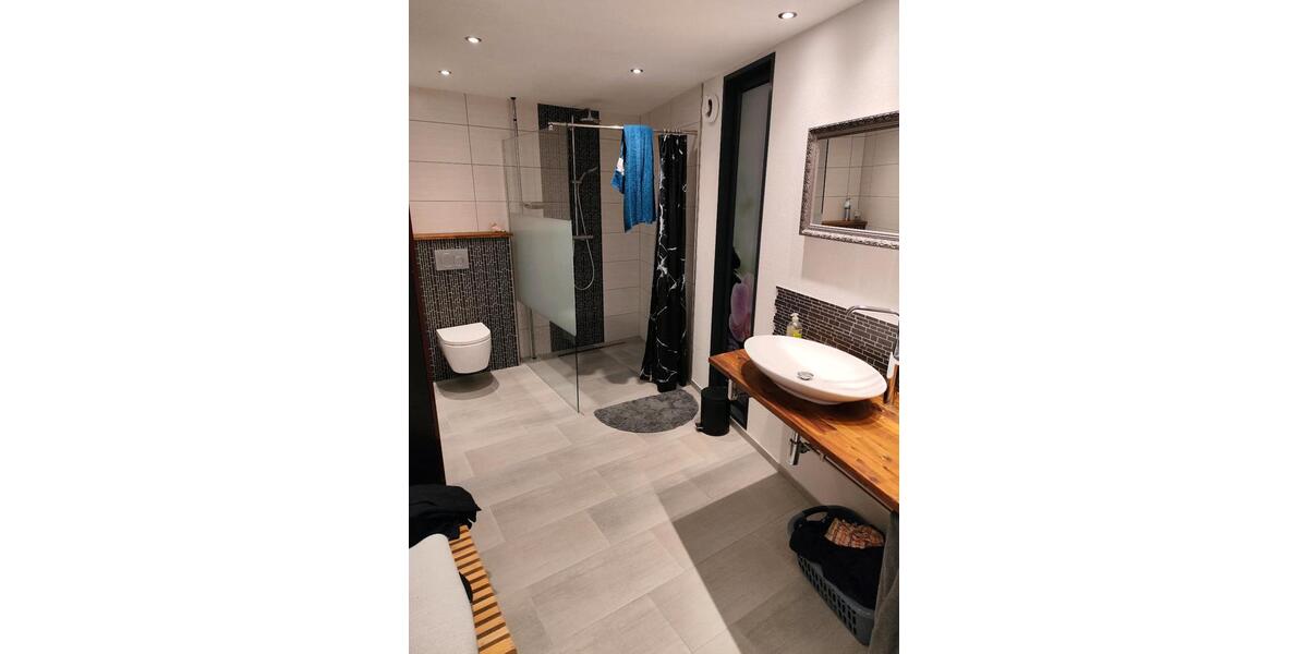 Erdgeschoßwohnung Hechingen - 2 Zimmer, 75 m&sup2;, 1.000&euro; | Angebot:27576413