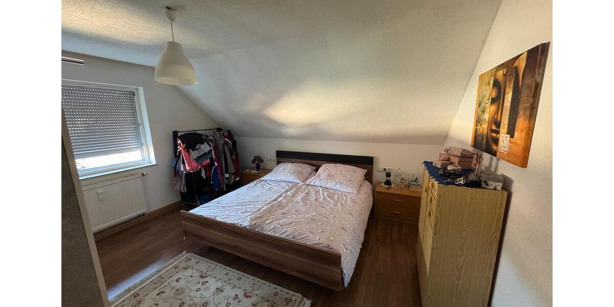 Dachgeschoßwohnung Altbach - 2 Zimmer, 68 m&sup2;, 750&euro; | Angebot:24876922