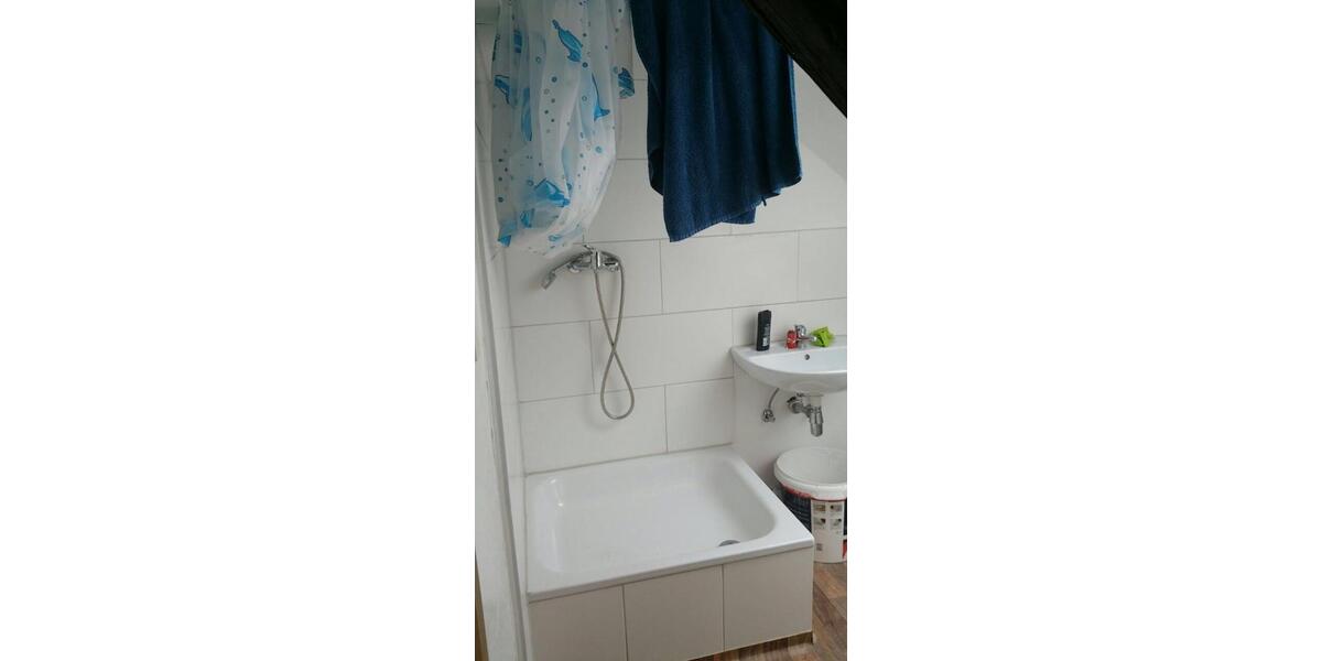 Dachgeschoßwohnung Reutlingen Reutlingen-Betzingen - 3 Zimmer, 62 m&sup2;, 537&euro; | Angebot:25964020
