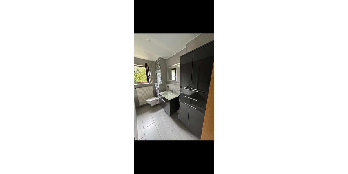 Erdgeschoßwohnung Sindelfingen - 3 Zimmer, 84 m&sup2;, 1.650&euro; | Angebot:25875431