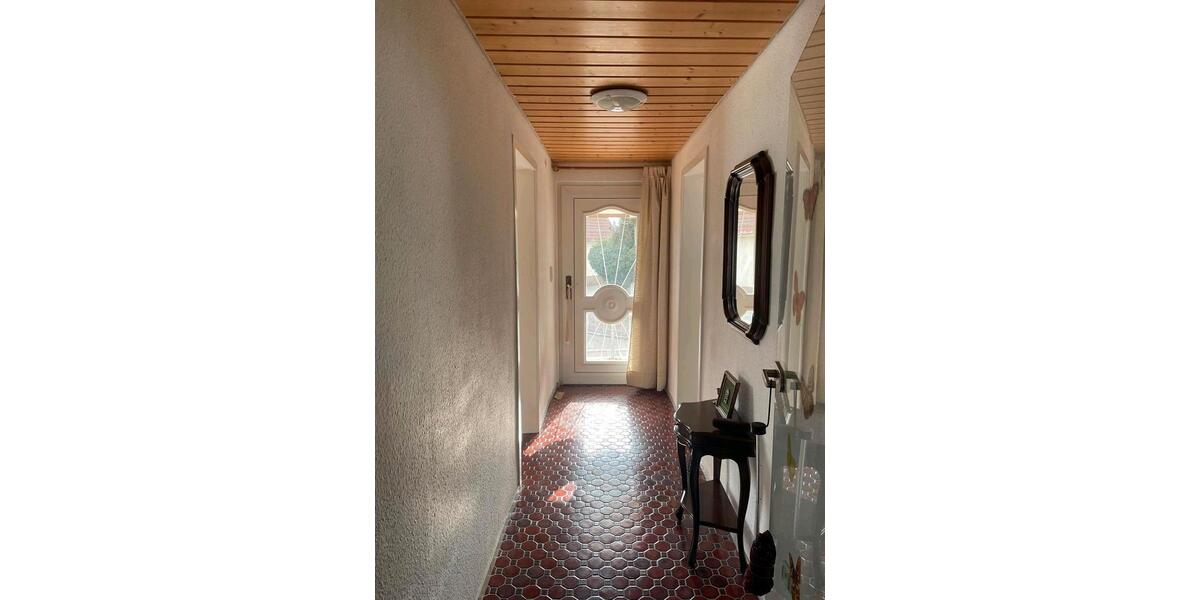 Erdgeschoßwohnung Gomaringen - 2 Zimmer, 69 m&sup2;, 800&euro; | Angebot:25922254