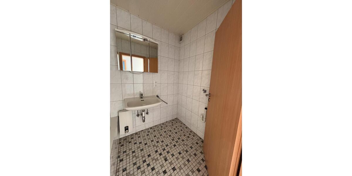 Terrassenwohnung Bisingen - 4.5 Zimmer, 100 m&sup2;, 275.000&euro; | Angebot:25841409