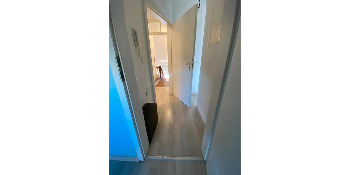 Dachgeschoßwohnung Esslingen am Neckar Oberesslingen - 1 Zimmer, 15 m&sup2;, 445&euro; | Angebot:27601471