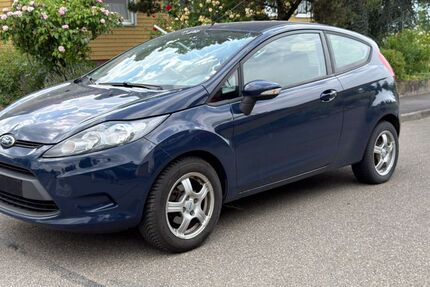 Ford Fiesta 210.826 km 3.750 &euro; Metzingen 72555