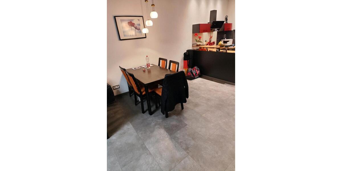 Erdgeschoßwohnung Hechingen - 2 Zimmer, 75 m&sup2;, 1.000&euro; | Angebot:27576413