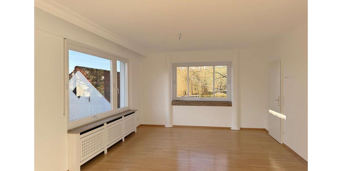 Einfamilienhaus Nürtingen - 5.5 Zimmer, 175 m&sup2;, 2.500&euro; | Angebot:24571134