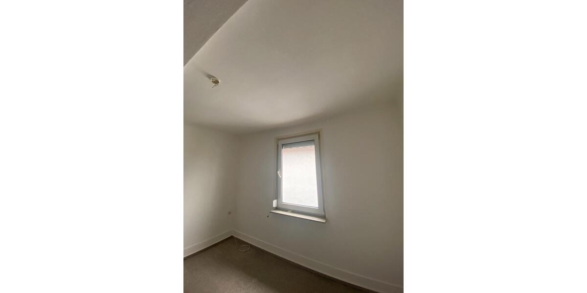 Dachgeschoßwohnung Metzingen - 3 Zimmer, 70 m&sup2;, 840&euro; | Angebot:25638357