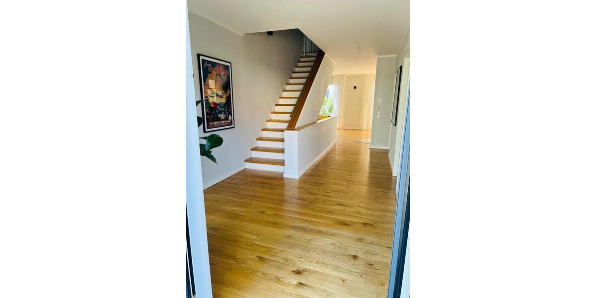 Einfamilienhaus Mössingen - 11 Zimmer, 213 m&sup2;, 1.900&euro; | Angebot:26603226