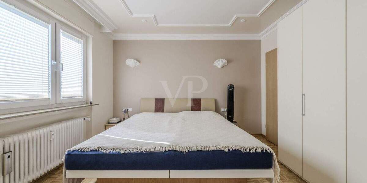 Etagenwohnung Esslingen am Neckar Stadtmitte - 4 Zimmer, 107 m&sup2;, 355.000&euro; | Angebot:25688088