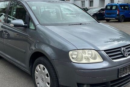 VW Touran 220.000 km 1.799 &euro; Tübingen 72074