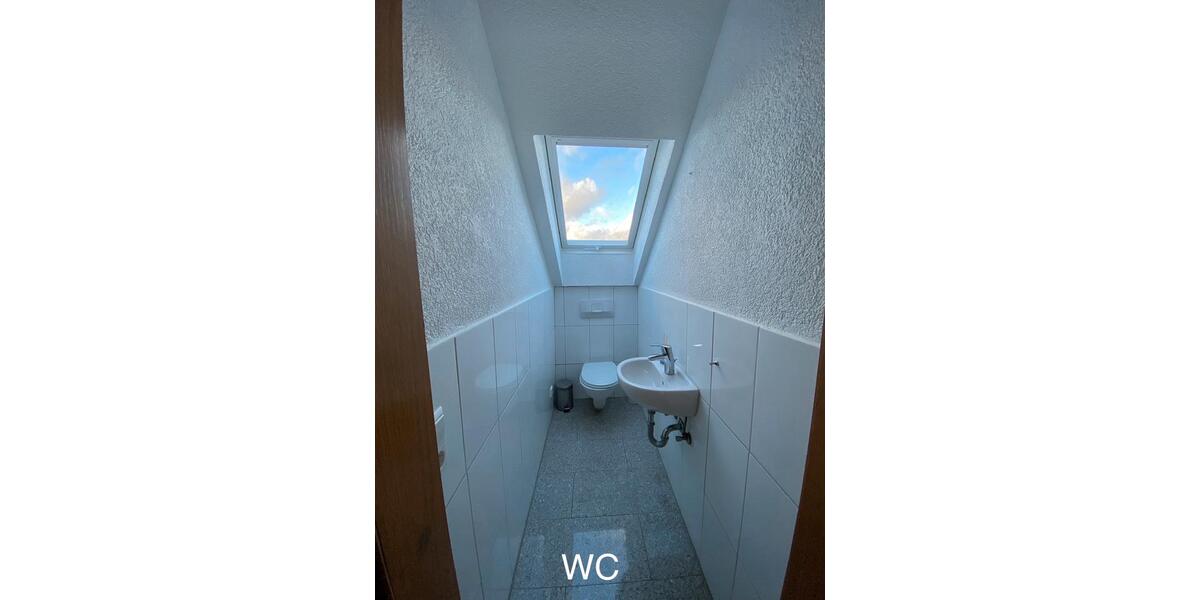 Etagenwohnung Böblingen Dagersheim - 4 Zimmer, 98 m&sup2;, 1.260&euro; | Angebot:25964379