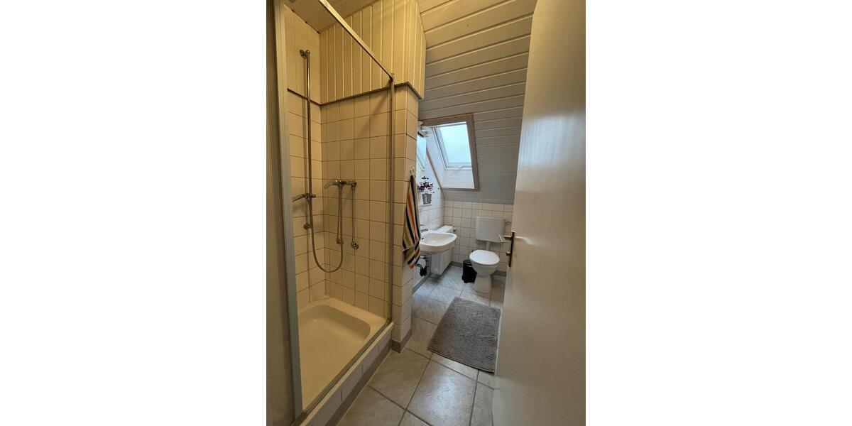 Dachgeschoßwohnung Altdorf - 5 Zimmer, 98 m&sup2;, 950&euro; | Angebot:26006806