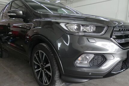 Ford Kuga 90.500 km 14.799 &euro; Metzingen 72555