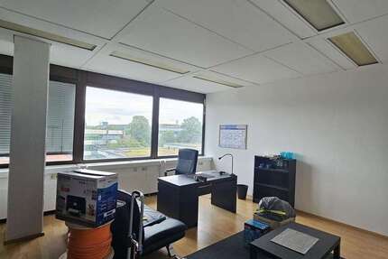 Gewerbeobjekt Sindelfingen - 250&euro; | Angebot:19416445