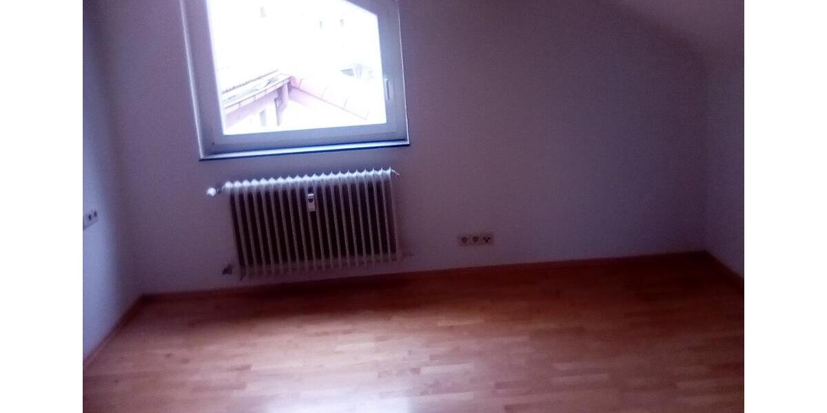 Dachgeschoßwohnung Trochtelfingen - 3.5 Zimmer, 80 m&sup2;, 800&euro; | Angebot:25869554