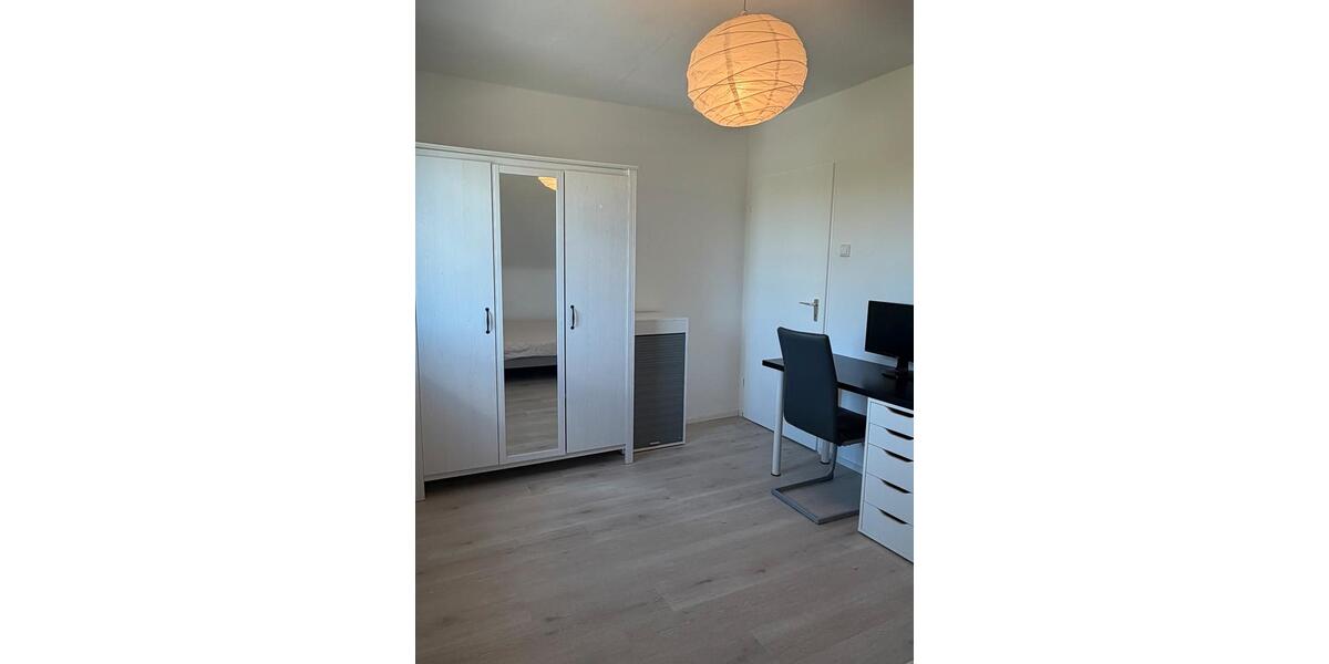 Dachgeschoßwohnung Leinfelden-Echterdingen Echterdingen - 5 Zimmer, 77 m&sup2;, 1.590&euro; | Angebot:27545344