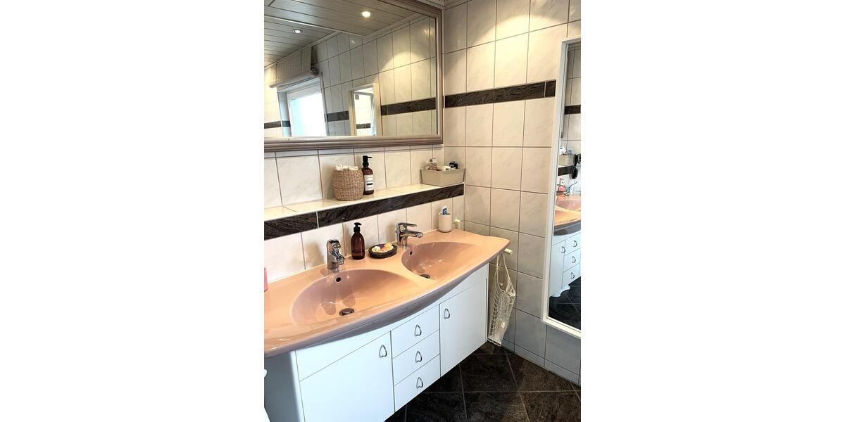 Doppelhaushälfte Herrenberg - 5 Zimmer, 135 m&sup2;, 619.000&euro; | Angebot:25419862