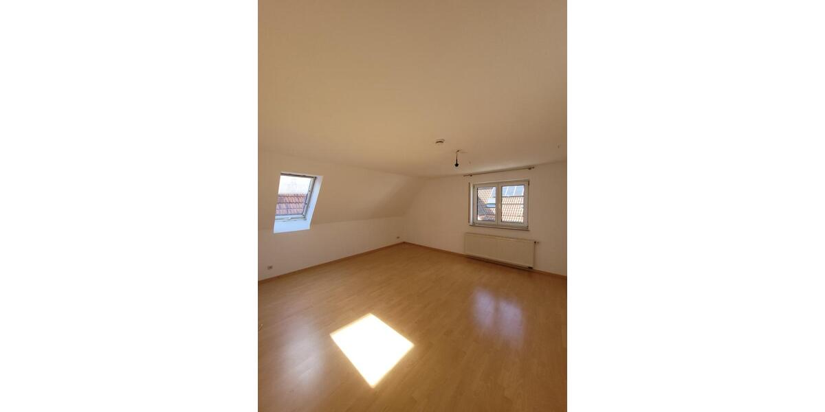 Etagenwohnung Bissingen an der Teck - 3 Zimmer, 75 m&sup2;, 700&euro; | Angebot:25934831