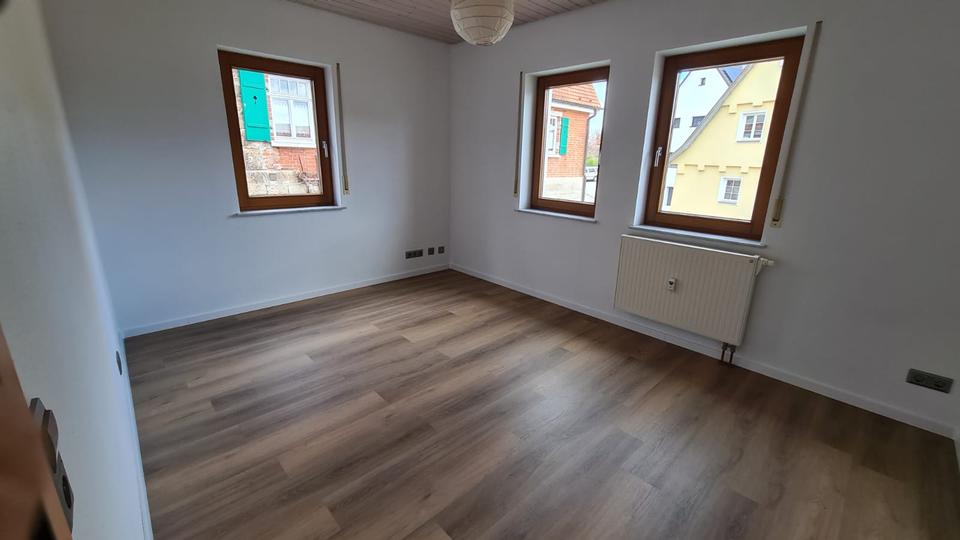 Erdgeschoßwohnung Unterensingen - 4 Zimmer, 108 m&sup2;, 1.250&euro; | Angebot:26012938