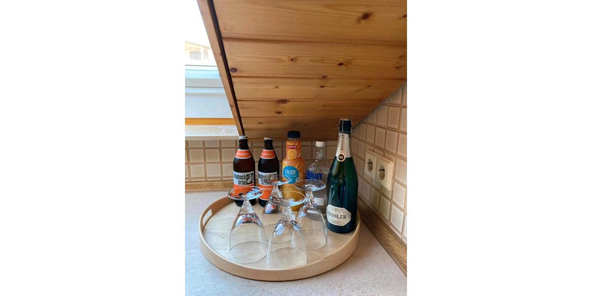 Dachgeschoßwohnung Reutlingen Altenburg - 3 Zimmer, 68 m&sup2;, 800&euro; | Angebot:26550324