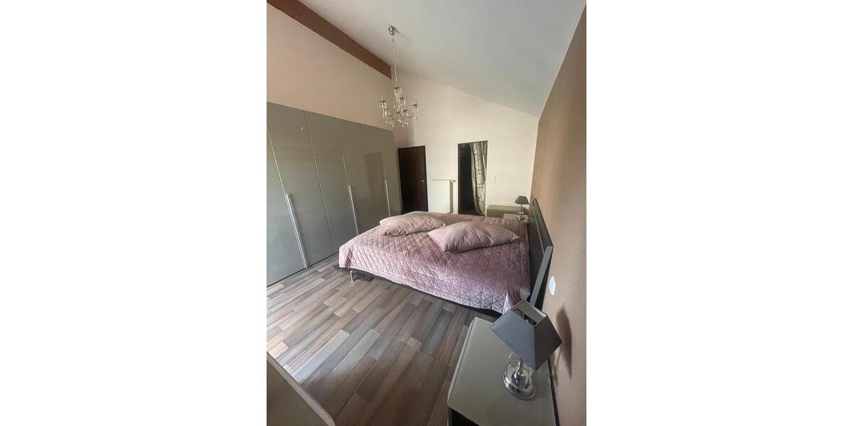 Einfamilienhaus Münsingen - 6 Zimmer, 160 m&sup2;, 2.290&euro; | Angebot:27620331