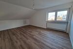 Dachgeschoßwohnung Reutlingen Altenburg - 2 Zimmer, 87 m&sup2;, 1.000&euro; | Angebot:26547341