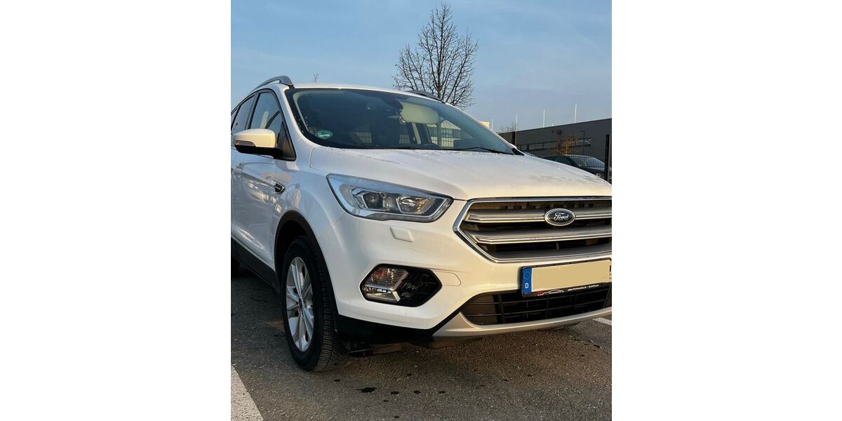 Ford Kuga 182.000 km 8.899 &euro; Böblingen 71032