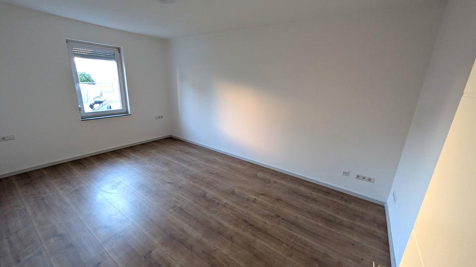 Erdgeschoßwohnung Hechingen - 4.5 Zimmer, 140 m&sup2;, 1.250&euro; | Angebot:27544032