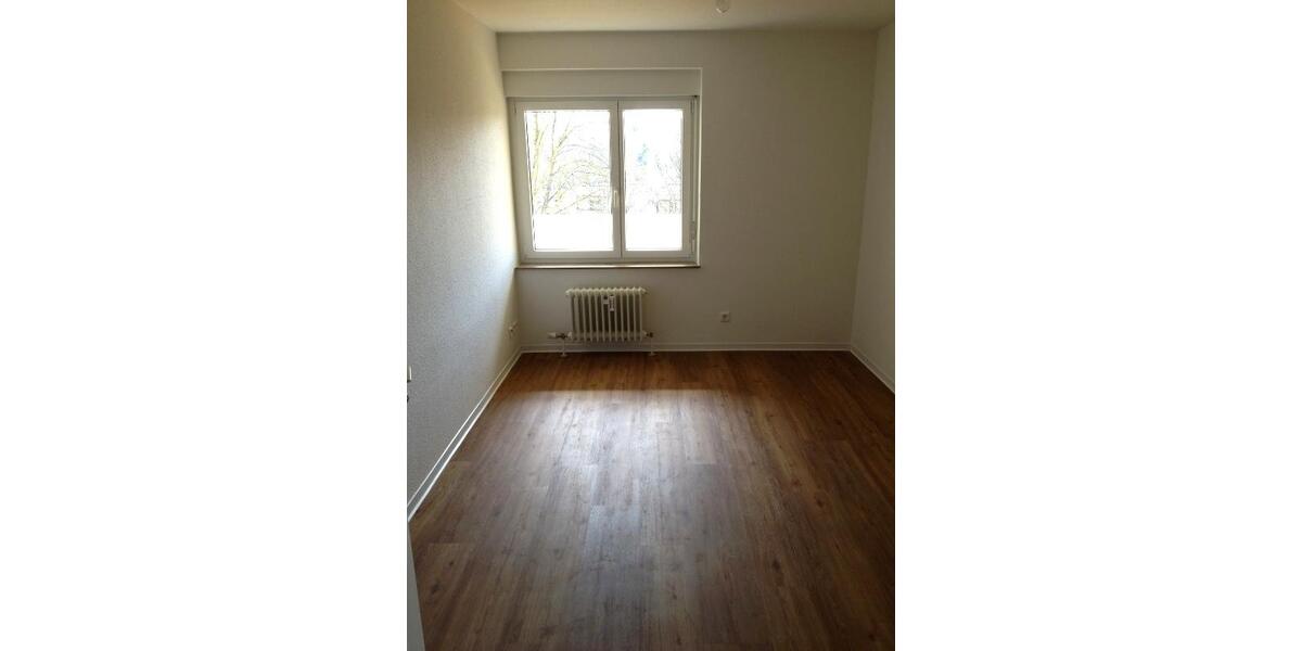 Etagenwohnung Esslingen am Neckar Oberesslingen - 3 Zimmer, 81 m&sup2;, 864&euro; | Angebot:26458989