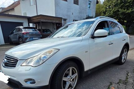 INFINITI EX30 144.000 km 9.800 &euro; Esslingen 73732