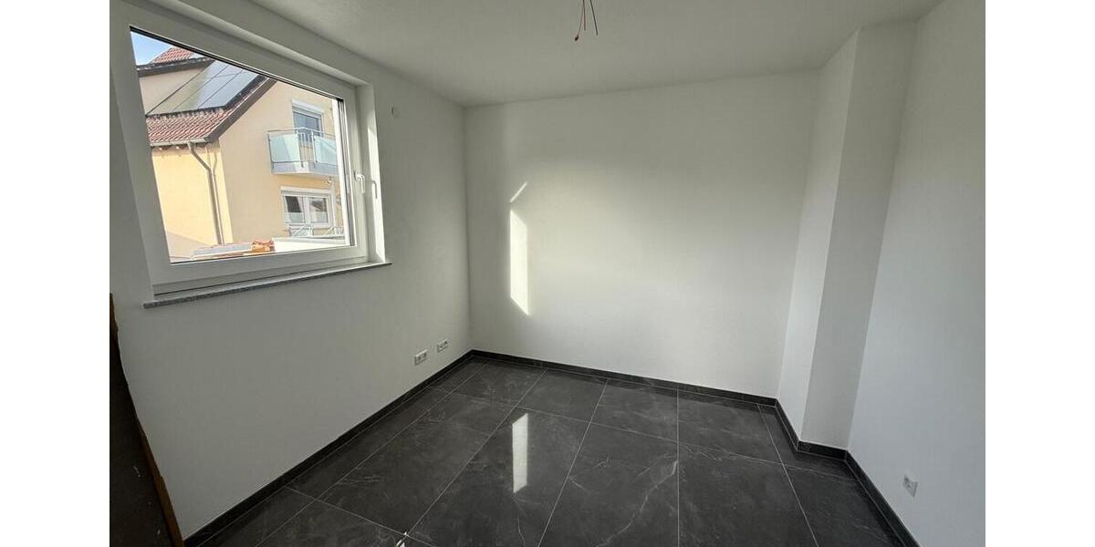 Doppelhaushälfte Herrenberg - 6 Zimmer, 138 m&sup2;, 2.250&euro; | Angebot:26364288