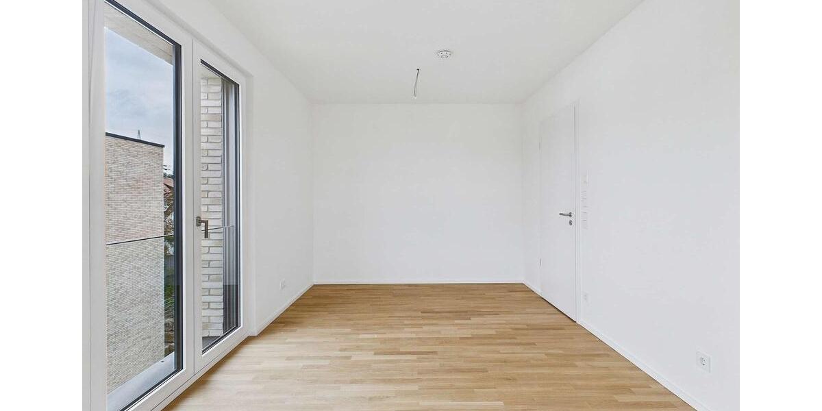 Dachgeschoßwohnung Sindelfingen Sindelfingen (Stadt) - 3 Zimmer, 83 m&sup2;, 1.600&euro; | Angebot:23216751
