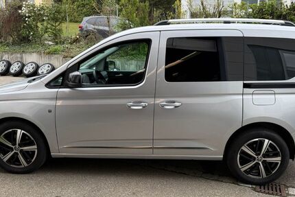 VW Caddy 23.300 km 28.900 &euro; Dettingen Erms 72581