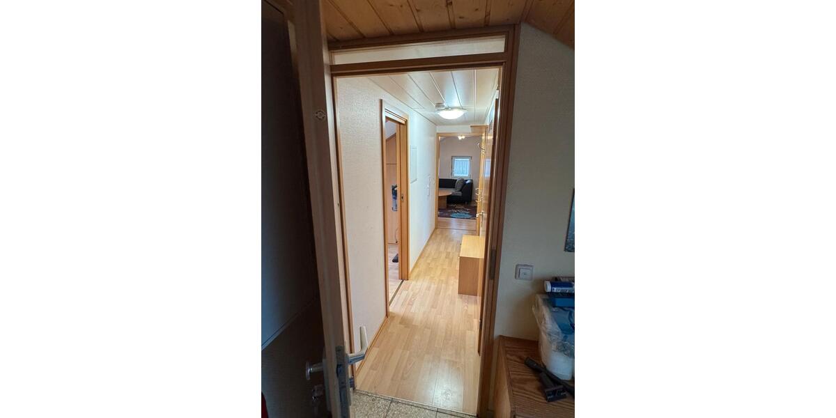 Dachgeschoßwohnung Plochingen - 2 Zimmer, 35 m&sup2;, 550&euro; | Angebot:26039064