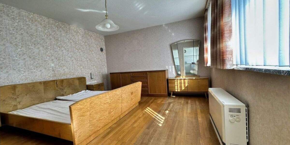 Einfamilienhaus Ofterdingen - 6 Zimmer, 131 m&sup2;, 260.000&euro; | Angebot:25686393