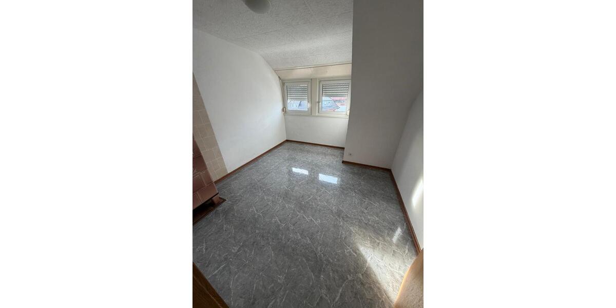 Dachgeschoßwohnung Böblingen - 3 Zimmer, 58 m&sup2;, 965&euro; | Angebot:24466351