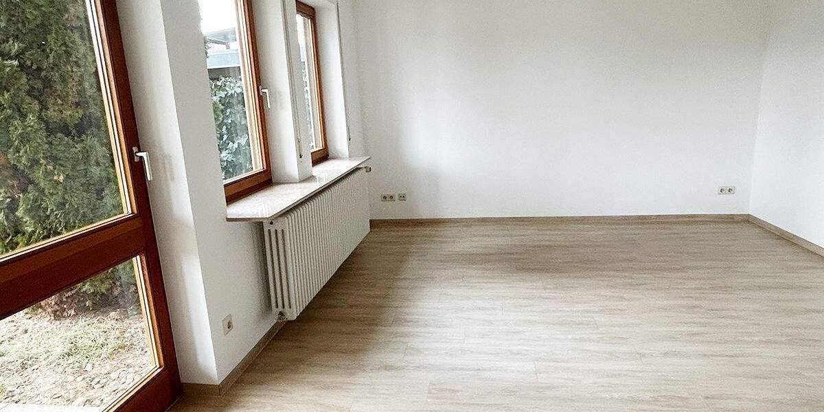 Mehrfamilienhaus, Wohnhaus Ehningen - 7 Zimmer, 217 m&sup2;, 780.000&euro; | Angebot:25735758