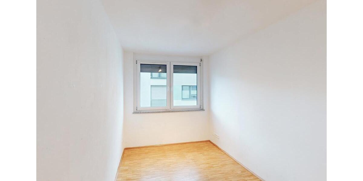 Etagenwohnung Herrenberg - 4 Zimmer, 100 m&sup2;, 1.465&euro; | Angebot:25650506