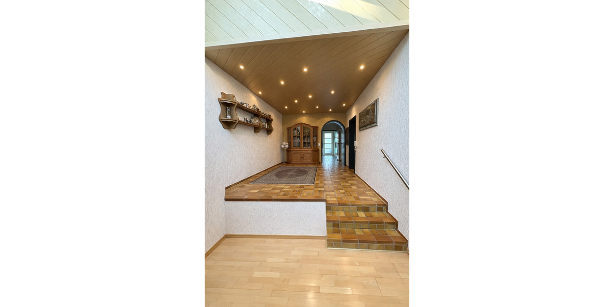 Mehrfamilienhaus, Wohnhaus Filderstadt Bernhausen - 5 Zimmer, 121 m&sup2;, 485.000&euro; | Angebot:25737709