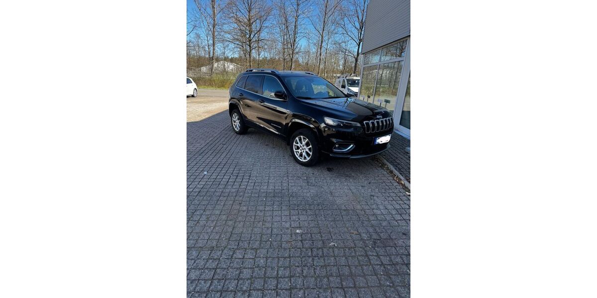 Jeep Cherokee 166.000 km 16.000 &euro; Reutlingen 72770
