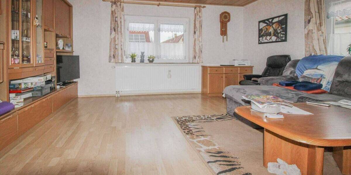 Mehrfamilienhaus, Wohnhaus Bisingen Wessingen - 8 Zimmer, 213 m&sup2;, 399.000&euro; | Angebot:26703676