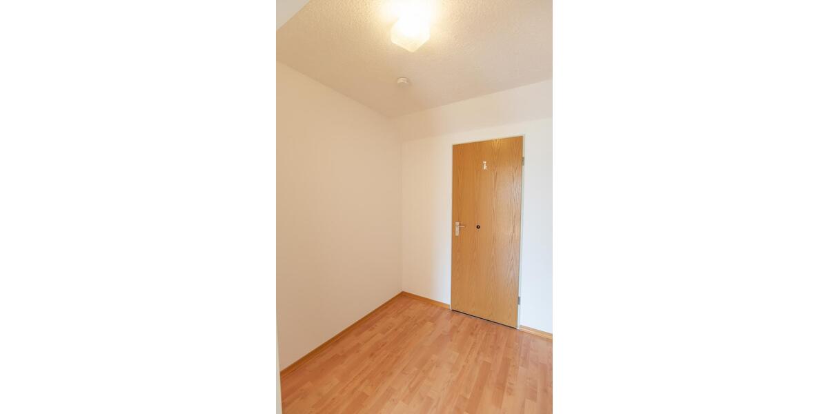 Dachgeschoßwohnung Münsingen - 3 Zimmer, 68 m&sup2;, 700&euro; | Angebot:26689050