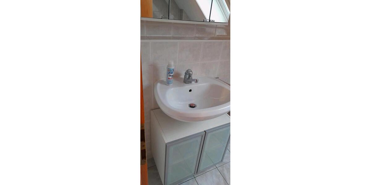 Dachgeschoßwohnung Ehningen - 3 Zimmer, 83 m&sup2;, 900&euro; | Angebot:27597266
