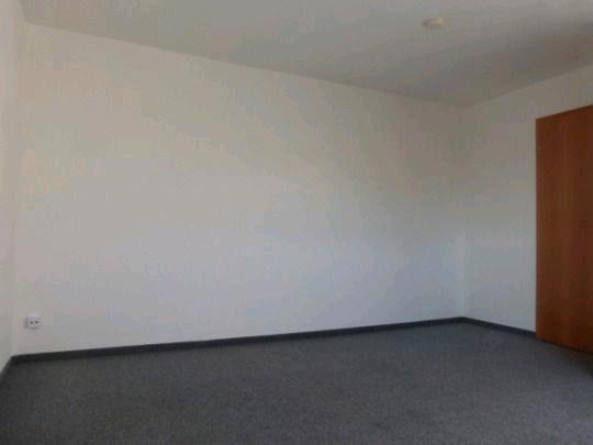 Dachgeschoßwohnung Ehningen - 3 Zimmer, 90 m&sup2;, 970&euro; | Angebot:25570912